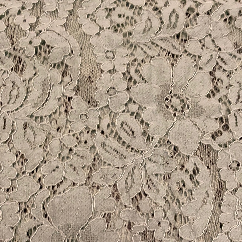 Like New Loft Lace Top - Picture 3 of 3